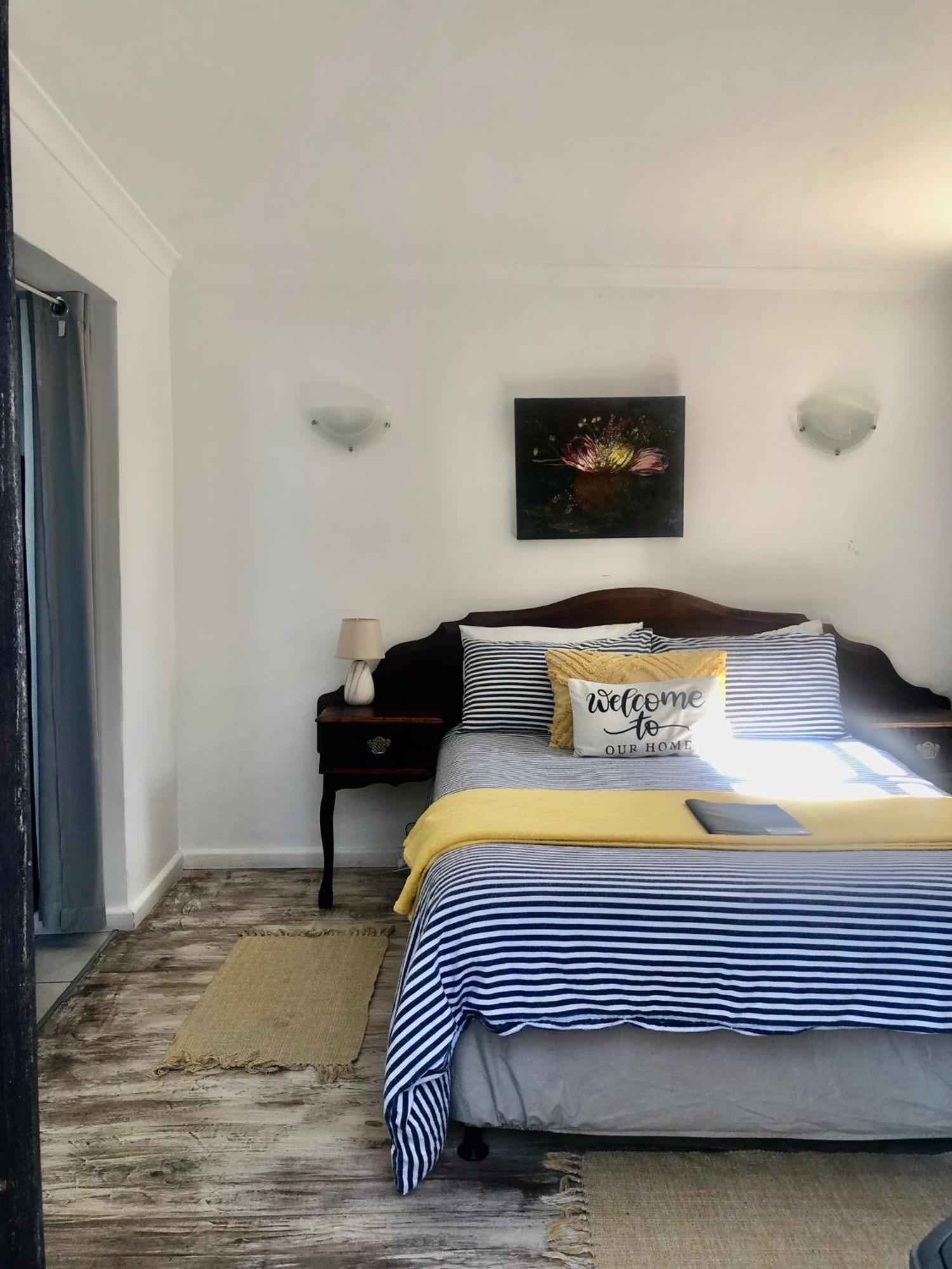 Ollava Guesthouse Simonʼs Town Exteriör bild